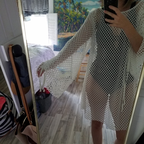 Venus Fishnet cover up - Picture 6 of 10